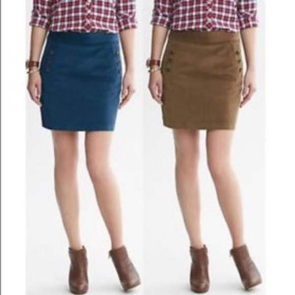 Banana Republic Dresses & Skirts - Banana Republic Corduroy Skirt Butttons Size 2